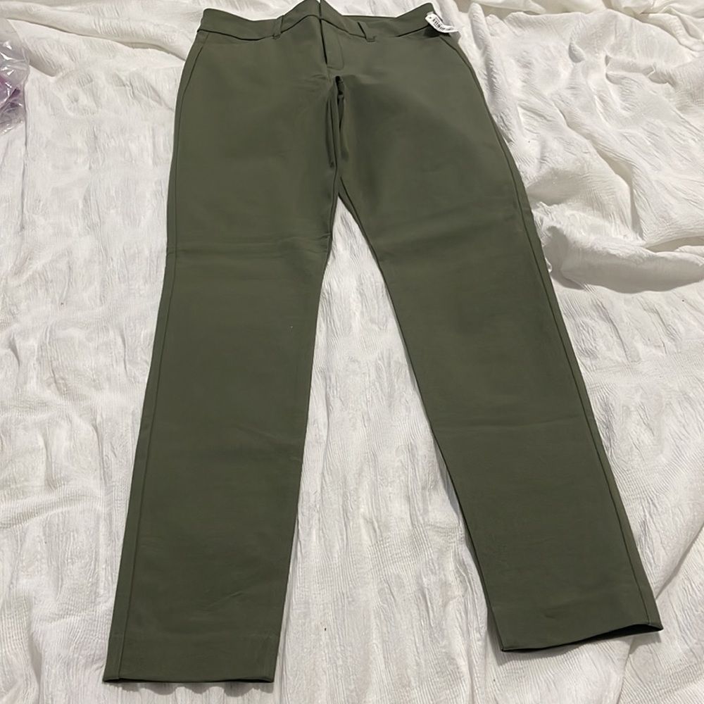 NWT- Old Navy - 24+. Pixie Pant - Picture 5 of 9